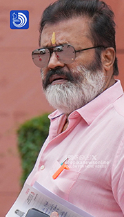 ഇവിടെത്തന്നെയുണ്ട്ട്ടോ....ദാ തെളിവ്